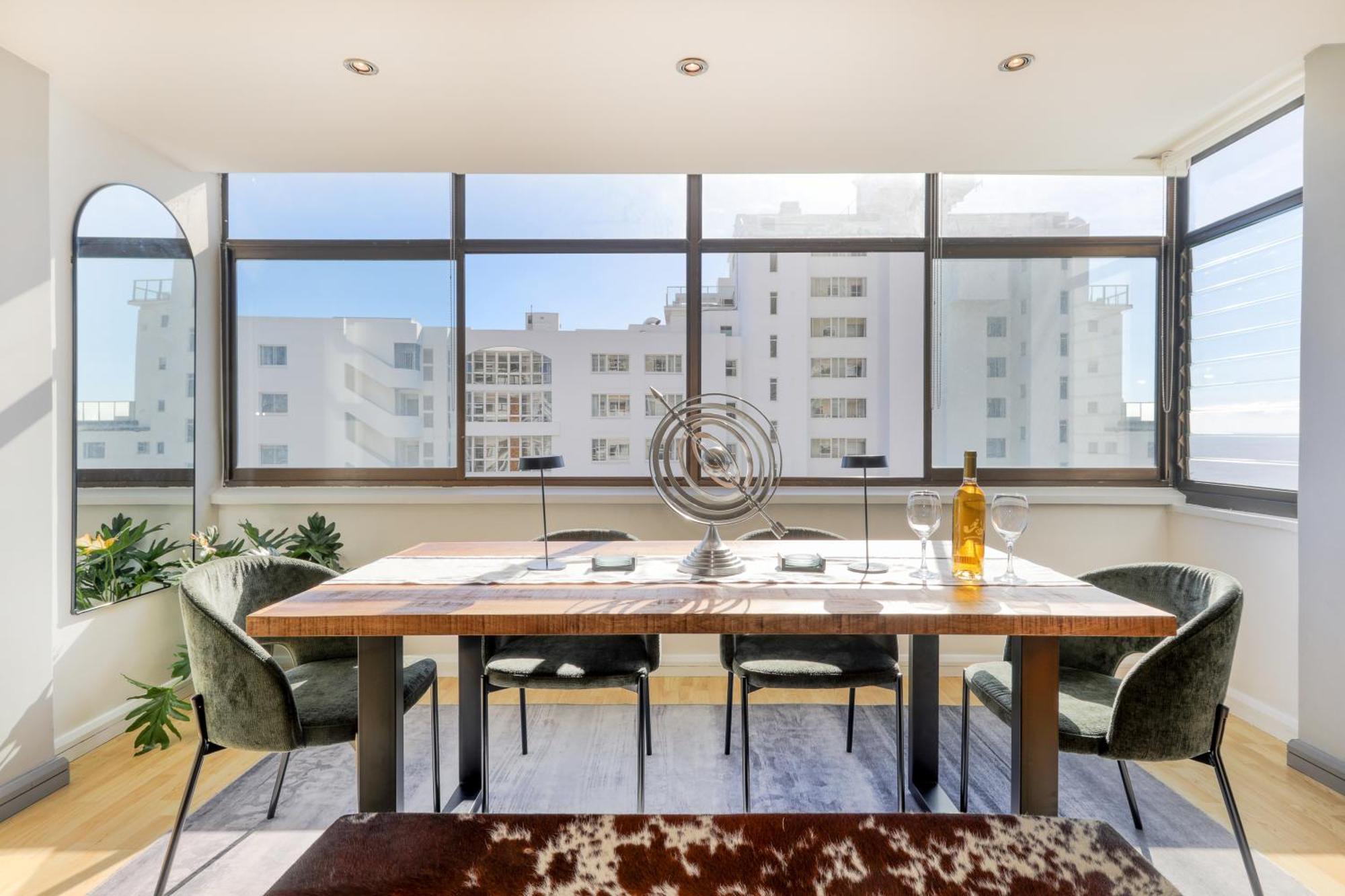 Backup-Powered Bantry Bay View 2 Bed Apartment Fokváros Kültér fotó