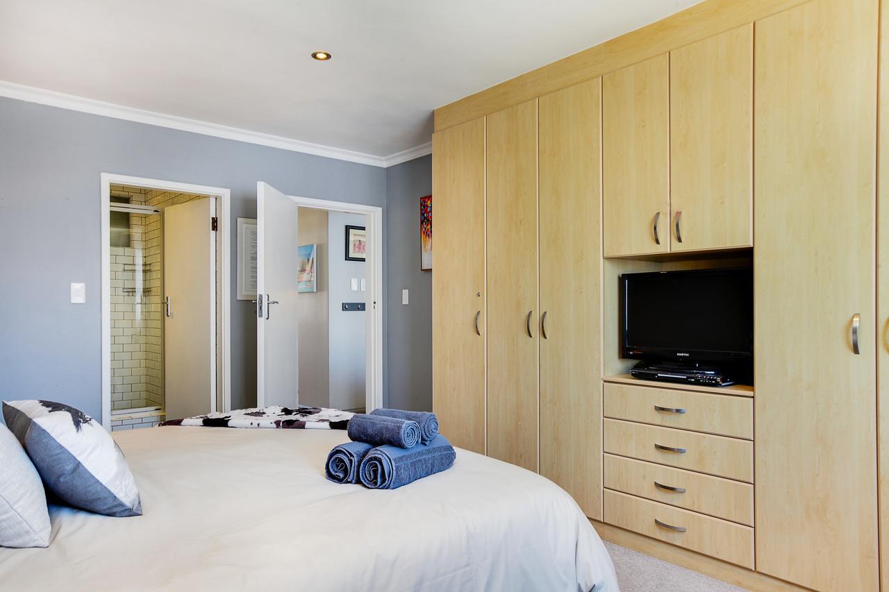 Backup-Powered Bantry Bay View 2 Bed Apartment Fokváros Kültér fotó