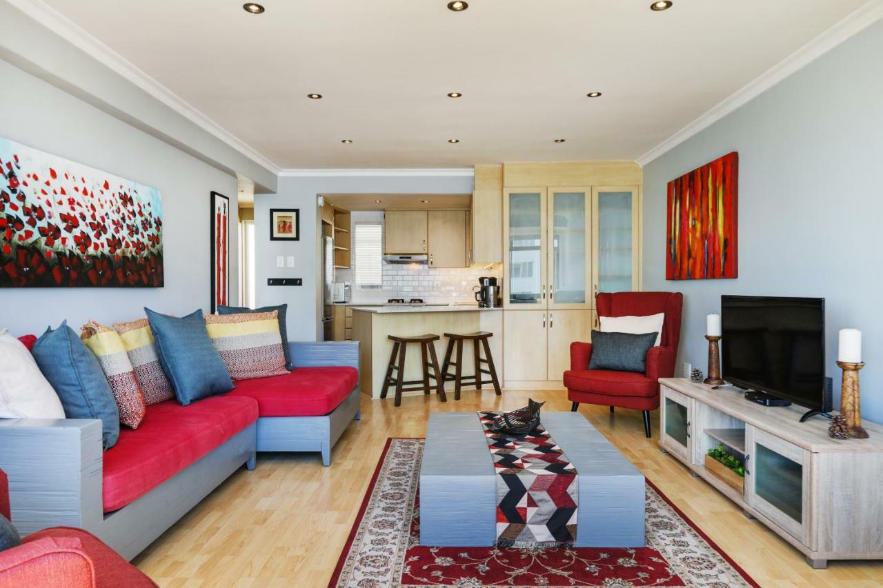 Backup-Powered Bantry Bay View 2 Bed Apartment Fokváros Kültér fotó