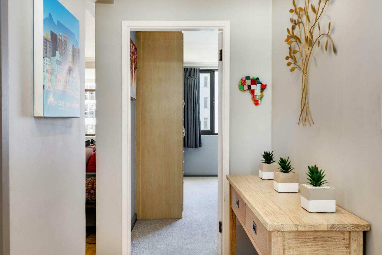Backup-Powered Bantry Bay View 2 Bed Apartment Fokváros Kültér fotó