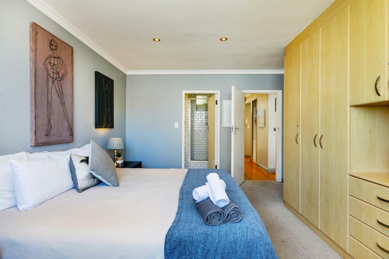 Backup-Powered Bantry Bay View 2 Bed Apartment Fokváros Kültér fotó